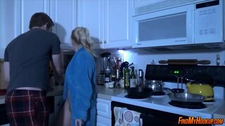 Төнгө пума трах