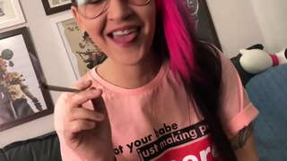 Stoner Meisie - Mila Spook